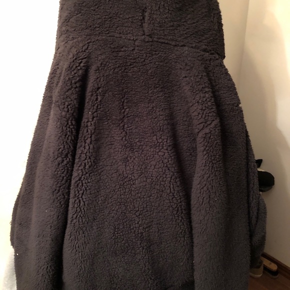 Black Sherpa Jacket - Picture 1 of 4